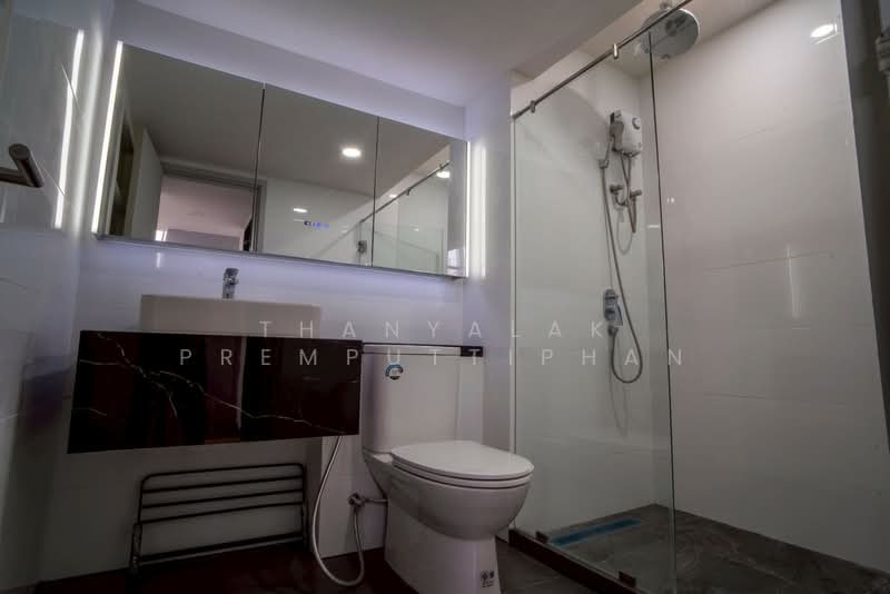 Knightsbridge Space Ratchayothin, Bangkok, Phaholyothin Road, Chatuchak, Bangkok, 2 Bedrooms, 45 sqm, Condo For Rent, by Thanyalak Premputtiphan, 500395799 - DDproperty.com