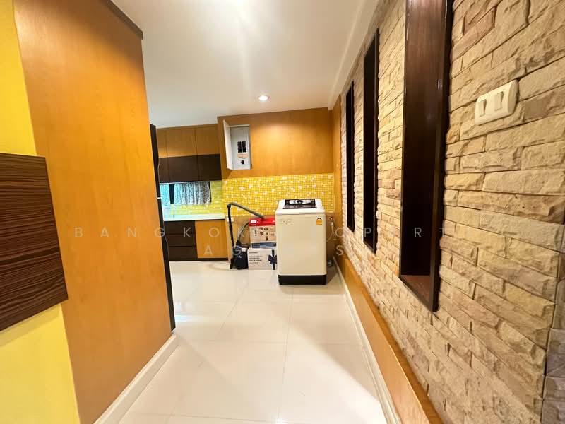 Acadamia Grand Tower, Bangkok, Soi Sukhumvit 43, Khlong Tan Nua, Watthana, Bangkok, 2 Bedrooms, 120 sqm, Condo For Rent, by BANGKOK PROPERTY AGENTS, 500395802 - DDproperty.com