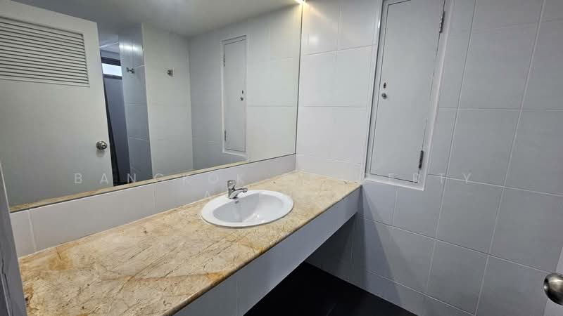 Beverly Tower, Bangkok, 52 Soi Chai Yot, Khlongtoei Nua, Watthana, Bangkok, 2 Bedrooms, 129 sqm, Condo For Rent, by BANGKOK PROPERTY AGENTS, 500395826 - DDproperty.com