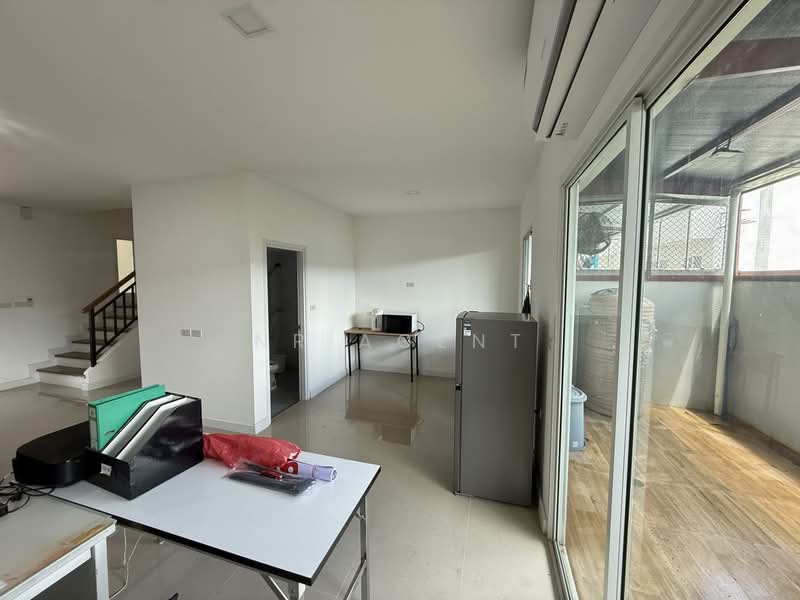 ดิ ไอเฟล รามคำแหง-มิสทีน, Bangkok, Rat Phatthana, Saphan Sung, Bangkok, 3 Bedrooms, 145 sqm, Townhouse For Sale, by NR AGENT, 500395846 - DDproperty.com