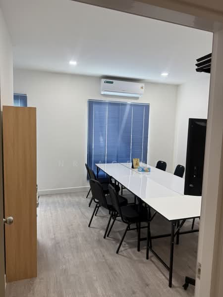 ดิ ไอเฟล รามคำแหง-มิสทีน, Bangkok, Rat Phatthana, Saphan Sung, Bangkok, 3 Bedrooms, 145 sqm, Townhouse For Sale, by NR AGENT, 500395846 - DDproperty.com