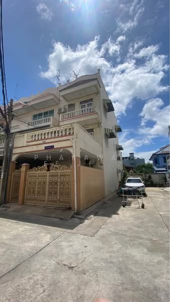 ทาวน์เฮ้าส์ 4-ห้องนอน, กรุงเทพ, วัดท่าพระ, บางกอกใหญ่, กรุงเทพ, 382 ตร.ม., ทาวน์เฮ้าส์ ขาย, โดย Phakawadee Jiramanee, 500395892 - DDproperty.com