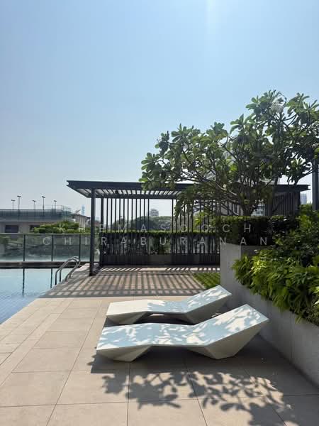 Regal Sathon-Naradhiwas, Bangkok, Naradhiwas Rajanagarindra Road, Thung Maha Mek, Sathon, Bangkok, 2 Bedrooms, 45 sqm, Condo For Rent, by Khemasooch Chiraburanan, 500395991 - DDproperty.com