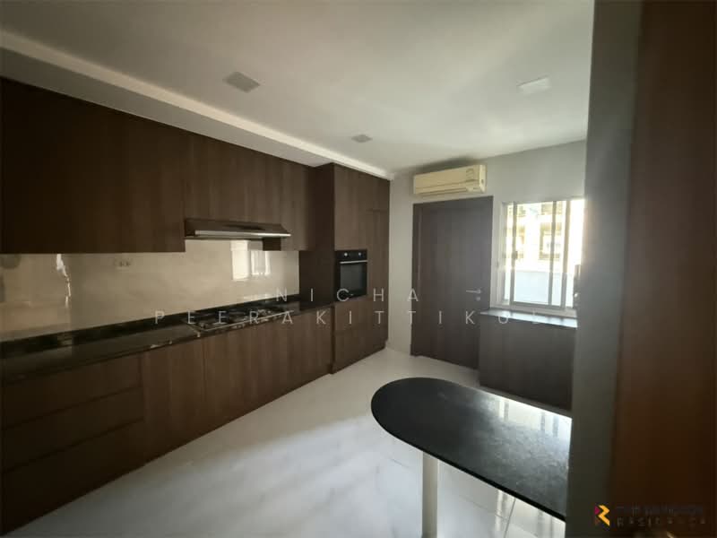 Raj Mansion, Bangkok, 31-33 Soi Sukhumvit 20, Khlong Toei, Bangkok, 4 Bedrooms, 380 sqm, Condo For Rent, by Nicha Peerakittikul, 500396052 - DDproperty.com