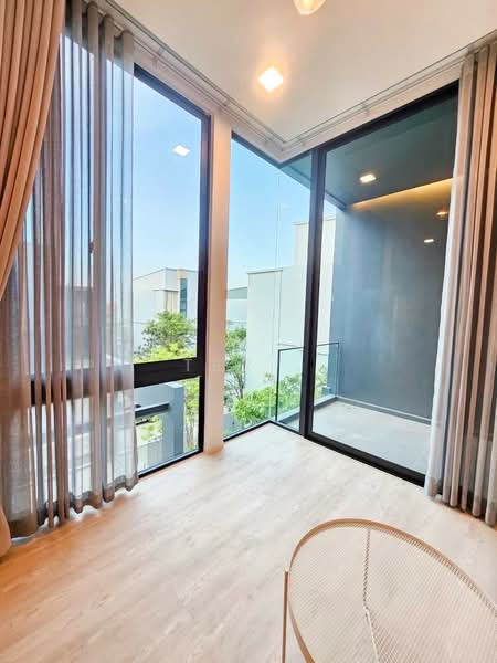 VIVE Krungthep Kreetha, Bangkok, Krungthep Kreetha Road, Saphan Sung, Bangkok, 4 Bedrooms, 421 sqm, Single Detached House For Sale, by Ter ., 500396084 - DDproperty.com