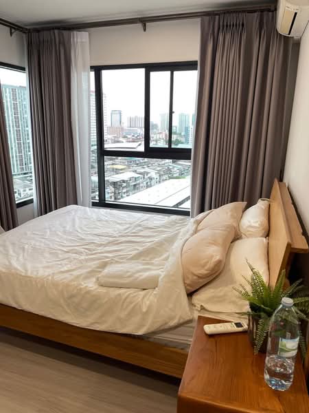 The Parkland Charan-Pinklao, Bangkok, 42 Charasanitwong, Bang Phlat, Bangkok, 2 Bedrooms, 62 sqm, Condo For Rent, by Pornpan Chantharakasemchai, 500396107 - DDproperty.com