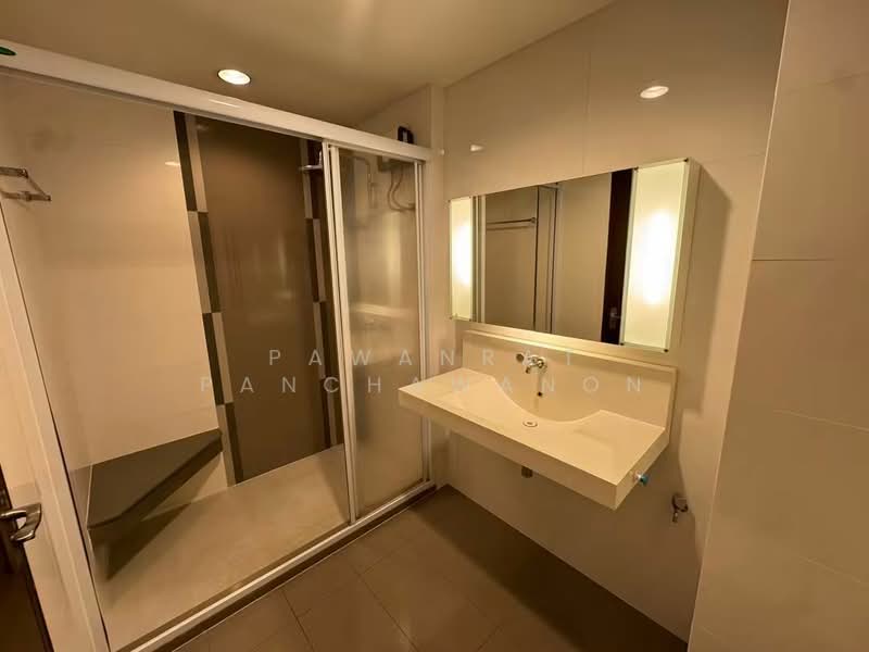 Rhythm Ratchada, Bangkok, 558 Ratchadaphisek Road, Samsen Nok, Huai Khwang, Bangkok, 1 Bedroom, 47 sqm, Condo For Rent, by Pawanrat Panchawanon, 500396152 - DDproperty.com