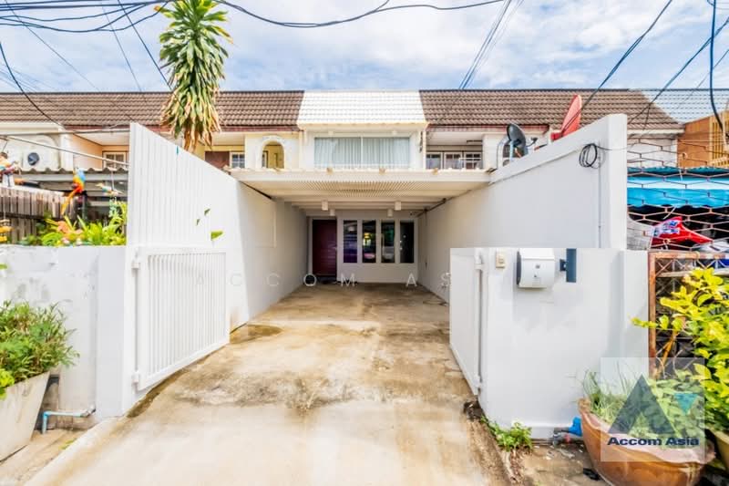 2 Bedrooms Townhouse for Sale and Rent in Sukhumvit, Bangkok near BTS Phra khanong at Moo Baan Klong, Bangkok, Khlong Tan Nua, Watthana, Bangkok, 2 Bedrooms, 158 sqm, Single Detached House For Rent, by Accom Asia, 500396275 - DDproperty.com