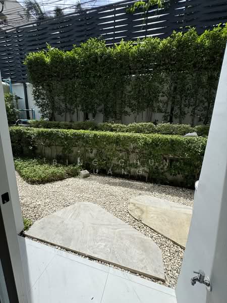 Chewathai Residence Thonglor, Bangkok, Soi Thonglor 20, Thonglor Road, Khlong Tan Nua, Watthana, Bangkok, 2 Bedrooms, 44 sqm, Condo For Rent, by Bing Chun Huang, 500396309 - DDproperty.com