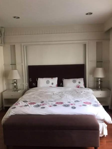 Baan Klang Krung Thonglor, Bangkok, 55 Soi Sukhumvit 55, Khlong Tan Nua, Watthana, Bangkok, 4 Bedrooms, 350 sqm, Townhouse For Rent, by Supitcha Wongisaraseri, 500396370 - DDproperty.com
