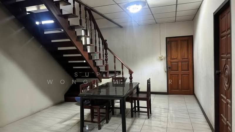 บ้าน 3-ห้องนอน, กรุงเทพ, หนองบอน, ประเวศ, กรุงเทพ, 240 ตร.ม., บ้านเดี่ยว ขาย, โดย Supitcha Wongisaraseri, 500396378 - DDproperty.com