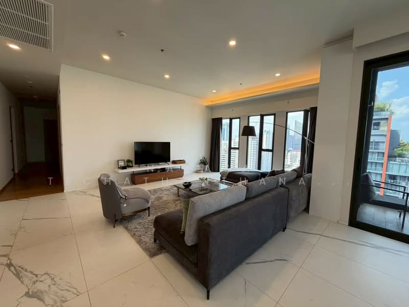 Siamese Exclusive Sukhumvit 31, Bangkok, 75 Soi Sukhumvit 31, Khlong Tan Nua, Watthana, Bangkok, 3 Bedrooms, 200 sqm, Condo For Rent, by Natasa Techathonthanakhun, 500396403 - DDproperty.com