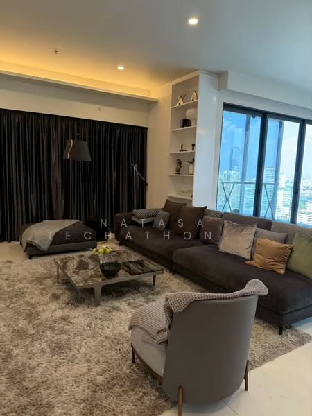 Siamese Exclusive Sukhumvit 31, Bangkok, 75 Soi Sukhumvit 31, Khlong Tan Nua, Watthana, Bangkok, 3 Bedrooms, 200 sqm, Condo For Rent, by Natasa Techathonthanakhun, 500396403 - DDproperty.com