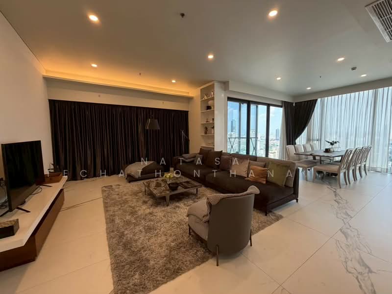 Siamese Exclusive Sukhumvit 31, Bangkok, 75 Soi Sukhumvit 31, Khlong Tan Nua, Watthana, Bangkok, 3 Bedrooms, 200 sqm, Condo For Rent, by Natasa Techathonthanakhun, 500396403 - DDproperty.com