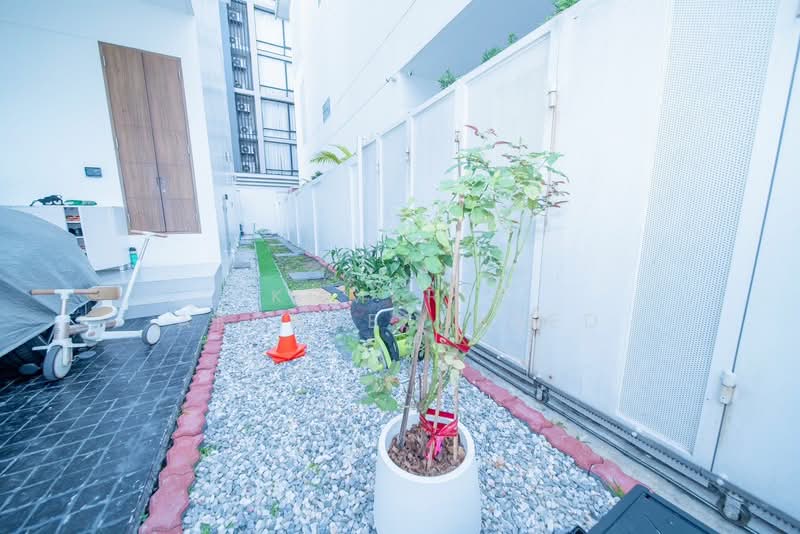 4-BR Townhouse, Bangkok, Suan Luang, Bangkok, 4 Bedrooms, 516 sqm, Townhouse For Sale, by Komkrit Arunvessased, 500396700 - DDproperty.com
