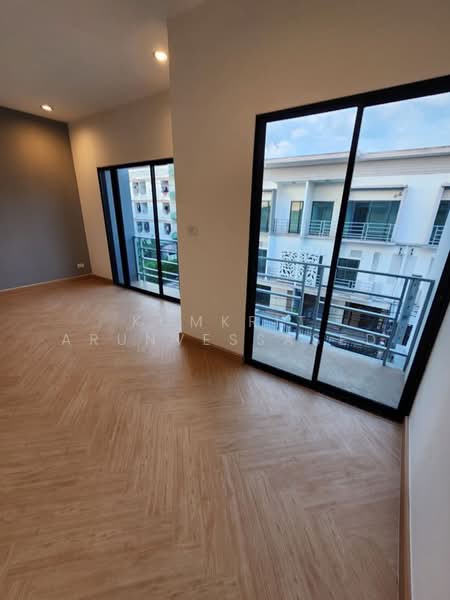 undefined, Bangkok, Khlong Tanon, Sai Mai, Bangkok, 3 Bedrooms, 144 sqm, Townhouse For Rent, by Komkrit Arunvessased, 500396702 - DDproperty.com