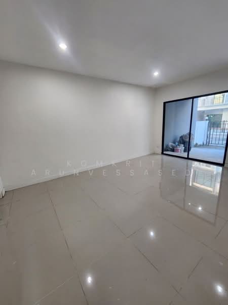 undefined, Bangkok, Khlong Tanon, Sai Mai, Bangkok, 3 Bedrooms, 144 sqm, Townhouse For Rent, by Komkrit Arunvessased, 500396702 - DDproperty.com
