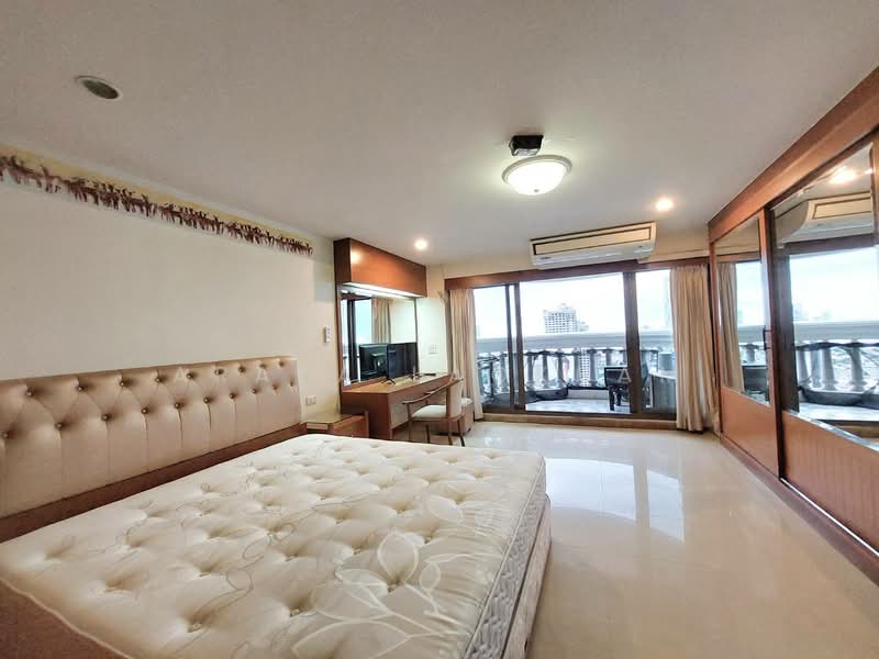 State Tower, Bangkok, 1055 Silom Road, Silom, Bang Rak, Bangkok, 1 Bedroom, 68 sqm, Condo For Rent, by Araya Laokham, 500396762 - DDproperty.com