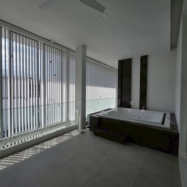 VIVE Ekkamai-Ramintra, Bangkok, Soi Yothin Phatthana 3, Nawamin, Bueng Kum, Bangkok, 4 Bedrooms, 371 sqm, Single Detached House For Sale, by พลอยปภัส เจียมธนศักดิ์, 500396773 - DDproperty.com