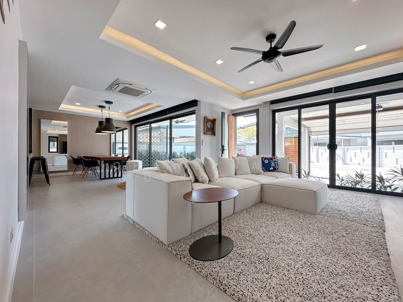 Zensiri Midtown Villas, Chon Buri (Pattaya), Soi 22 Chalemphrakiat, Nong Pru, Bang Lamung (Pattaya), Chon Buri (Pattaya), 3 Bedrooms, 180 sqm, Villa For Sale, by Chaweewan Puekpong, 500396789 - DDproperty.com