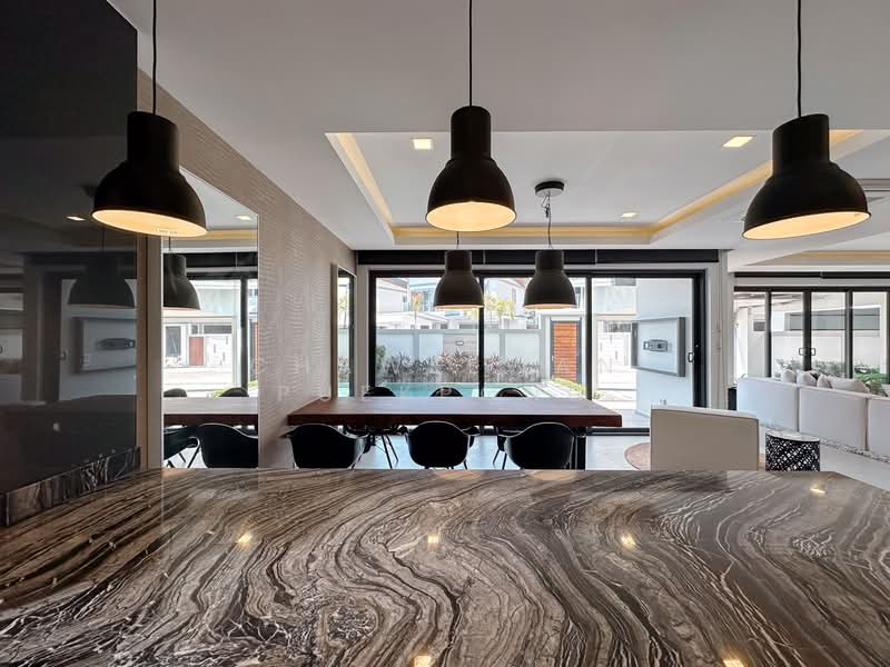 Zensiri Midtown Villas : เซนสิริ มิดทาวน์ วิลล่า, ชลบุรี, Soi 22 Chalemphrakiat, หนองปรือ, บางละมุง, ชลบุรี, 180 ตร.ม., วิลล่า ขาย, โดย Chaweewan Puekpong, 500396789 - DDproperty.com