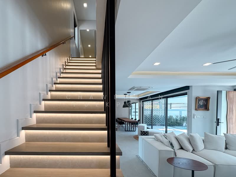 Zensiri Midtown Villas : เซนสิริ มิดทาวน์ วิลล่า, ชลบุรี, Soi 22 Chalemphrakiat, หนองปรือ, บางละมุง, ชลบุรี, 180 ตร.ม., วิลล่า ขาย, โดย Chaweewan Puekpong, 500396789 - DDproperty.com