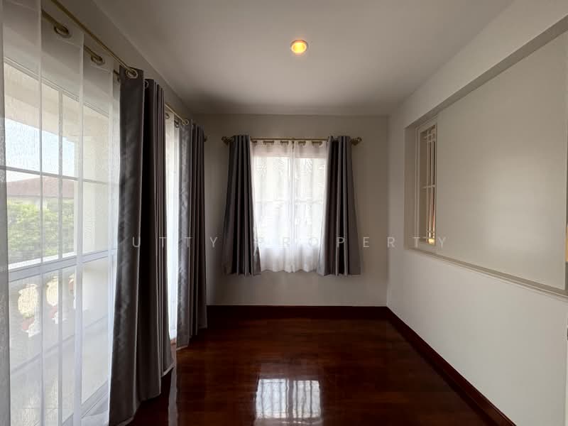 Ladawan Sukhumvit 103, Bangkok, Nong Bon, Prawet, Bangkok, 3 Bedrooms, 300 sqm, Single Detached House For Rent, by Nutty Property, 500396809 - DDproperty.com