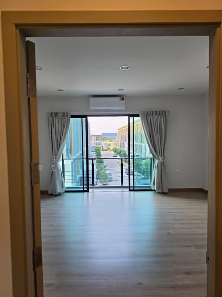 Premium Place Phaholyothin-Ramintra, Bangkok, Tha Rang, Bang Khen, Bangkok, 4 Bedrooms, 170 sqm, Townhouse For Rent, by Forty-Six Real Estate Group, 500396812 - DDproperty.com