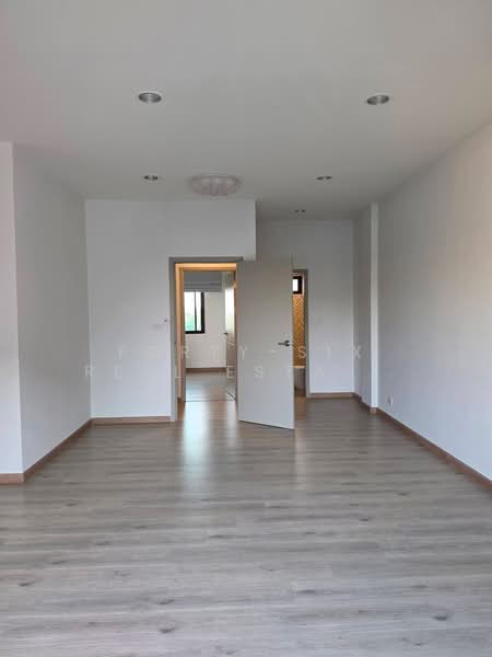 Premium Place Phaholyothin-Ramintra, Bangkok, Tha Rang, Bang Khen, Bangkok, 4 Bedrooms, 170 sqm, Townhouse For Rent, by Forty-Six Real Estate Group, 500396812 - DDproperty.com