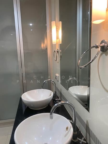 Baan Klang Krung Siam-Pathumwan, Bangkok, Petchburi Road, Thanon Phetchaburi, Ratchathewi, Bangkok, 3 Bedrooms, 140 sqm, Condo For Rent, by Chanon Phangchienghien, 500396821 - DDproperty.com