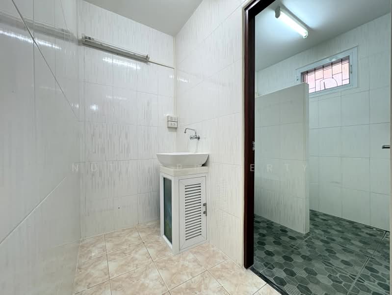 Detached house, Soi Phu Yai Lop, Bang Bon 4, Bangkok, บางบอน 4 ซอย 14, Bang Bon, Bangkok, 3 Bedrooms, 170 sqm, Single Detached House For Sale, by Nutty Property, 500396825 - DDproperty.com
