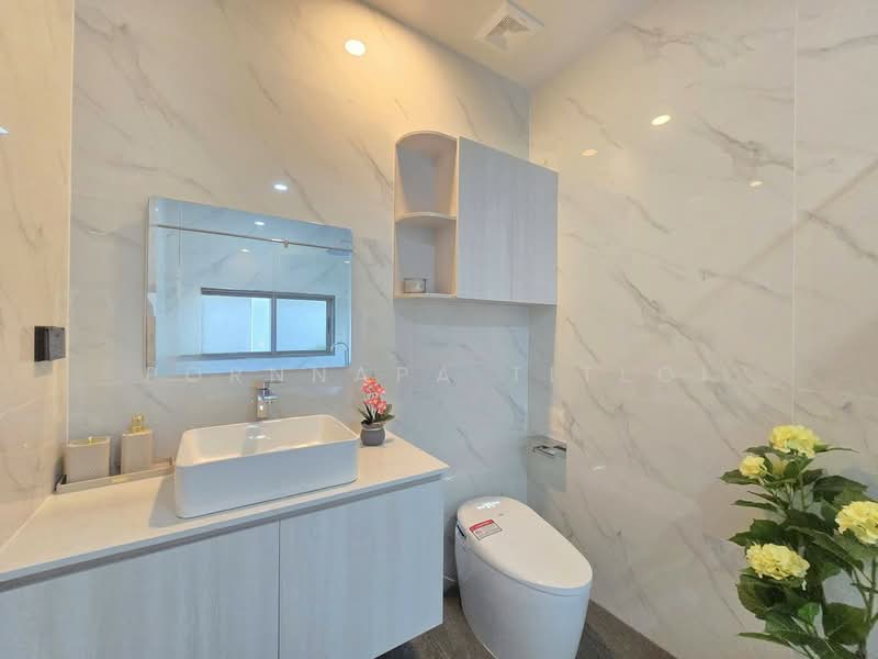 Luxurious 4-Bedroom Home in Pattaya: Private Pool, Garden, Pet Friendly, Chon Buri (Pattaya), Poong, Bang Lamung (Pattaya), Chon Buri (Pattaya), 4 Bedrooms, 270 sqm, Single Detached House For Sale, by Pornnapa Titloi, 500396870 - DDproperty.com