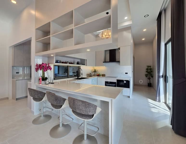 Luxurious 4-Bedroom Home in Pattaya: Private Pool, Garden, Pet Friendly, Chon Buri (Pattaya), Poong, Bang Lamung (Pattaya), Chon Buri (Pattaya), 4 Bedrooms, 270 sqm, Single Detached House For Sale, by Pornnapa Titloi, 500396870 - DDproperty.com