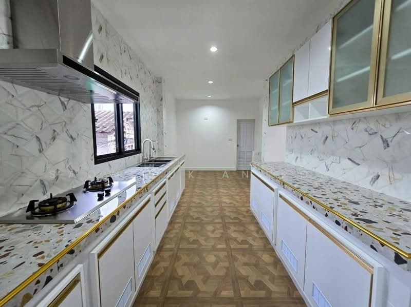 บ้านเดี่ยว 2.5 ชั้น สั่งสร้างเอง พัฒนาการ 38 อ่อนนุช 39, กรุงเทพ, สวนหลวง, กรุงเทพ, 280 ตร.ม., บ้านเดี่ยว ขาย, โดย Saowaluk Anupong, 500396875 - DDproperty.com