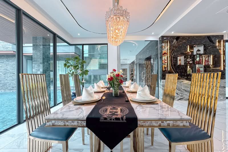 Experience elegance, comfort, and ultimate privacy in a luxury villa in Pattaya, Chon Buri (Pattaya), Nong Pru, Bang Lamung (Pattaya), Chon Buri (Pattaya), 5 Bedrooms, 880 sqm, Villa For Sale, by Pornnapa Titloi, 500396879 - DDproperty.com