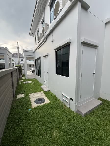 Setthasiri Don Mueang, Bangkok, 289 Soi Choet Wutthakat 9/1, Si Khan, Don Mueang, Bangkok, 4 Bedrooms, 249 sqm, Single Detached House For Rent, by Forty-Six Real Estate Group, 500396912 - DDproperty.com