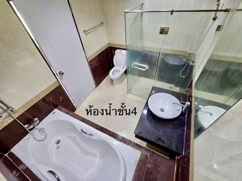 Baan Klang Krung Grande Vienna Rama 3 : บ้านกลางกรุง แกรนด์ เวียนนา พระราม 3, กรุงเทพ, ถนนพระราม 3, บางโพงพาง, ยานนาวา, กรุงเทพ, 241 ตร.ม., ทาวน์เฮ้าส์ ให้เช่า, โดย Tittayaporn Kim (Jenny), 500396914 - DDproperty.com