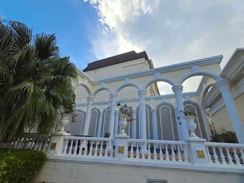 Baan Klang Krung Grande Vienna Rama 3 : บ้านกลางกรุง แกรนด์ เวียนนา พระราม 3, กรุงเทพ, ถนนพระราม 3, บางโพงพาง, ยานนาวา, กรุงเทพ, 241 ตร.ม., ทาวน์เฮ้าส์ ให้เช่า, โดย Tittayaporn Kim (Jenny), 500396914 - DDproperty.com