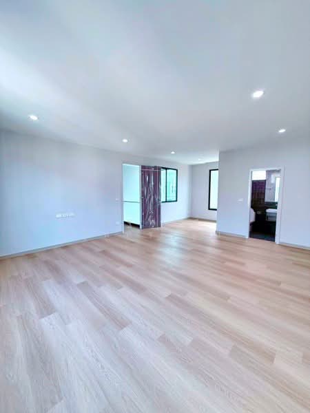 ไม่พบโครงการ, Bangkok, พระราม 2 กาญจนาภิเษก, Tha Kham, Bang Khun Thian, Bangkok, 3 Bedrooms, 250 sqm, Townhouse For Rent, by ณัฐพงศ์ สุนทรอรุณ, 500396921 - DDproperty.com