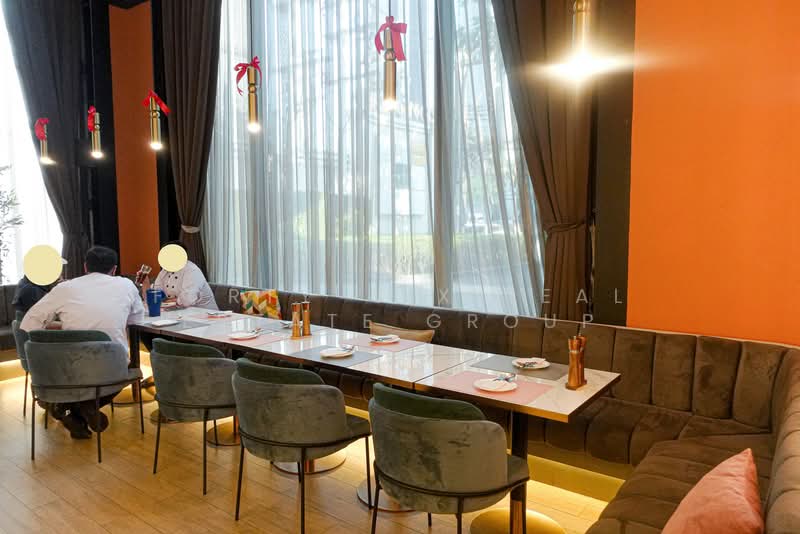 ปล่อยเช่าพื้นที่ พร้อมชั้นลอย และโซนนั่ง Semi-outdoor, Bangkok, Silom, Bang Rak, Bangkok, , 112 sqm, Retail Space For Rent, by Forty-Six Real Estate Group, 500396937 - DDproperty.com