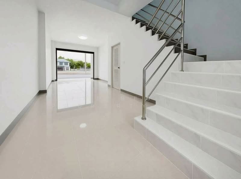 อาคารพาณิชย์บ้านโฮ่ง ลำพูน, Lamphun, Ban Hong, Lamphun, , 394 sqm, Shophouse For Sale, by The Best Property นา, 500396972 - DDproperty.com
