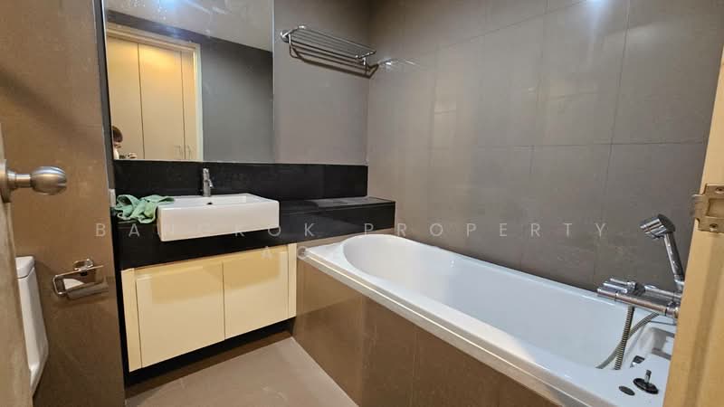 SIRI on 8 Sukhumvit 8, Bangkok, 55 Soi Sukhumvit 8, Sukhumvit Road, Khlong Toei, Bangkok, 3 Bedrooms, 102 sqm, Condo For Rent, by BANGKOK PROPERTY AGENTS, 500396976 - DDproperty.com