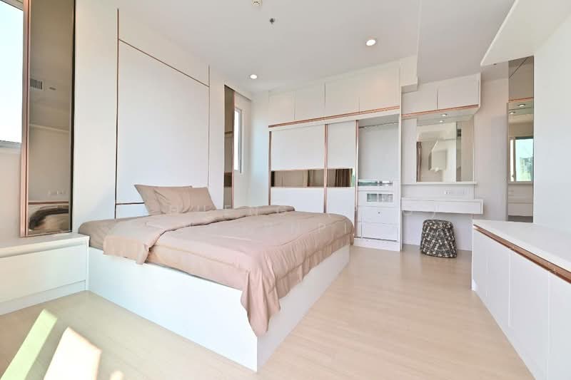 Supalai Lite Ratchada-Naradhiwas, Bangkok, Ratchadaphisek Road, Chong Nonsi, Yan Nawa, Bangkok, 2 Bedrooms, 82 sqm, Condo For Sale, by Kanueng (Pro) Noppornpitak, 500396982 - DDproperty.com