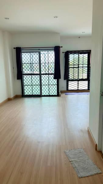 ให้เช่าอาคารพาณิชย์ใหม่ ม.มิลาโน่ทาวน์ เก้ากิโล ศรีราชา, Chon Buri (Pattaya), Surasak, Si Racha, Chon Buri (Pattaya), , 75 sqm, Shophouse For Rent, by Dusit Saengfa, 500396996 - DDproperty.com