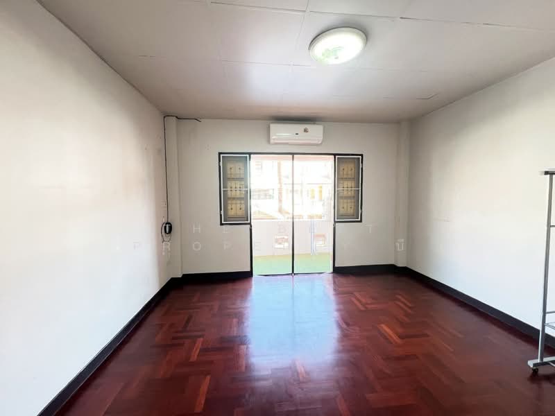 มวลชนธานี พุทธมณฑลสาย 2, Bangkok, Bang Waek, Phasi Charoen, Bangkok, 3 Bedrooms, 100 sqm, Townhouse For Sale, by The Best Property บี, 500396997 - DDproperty.com