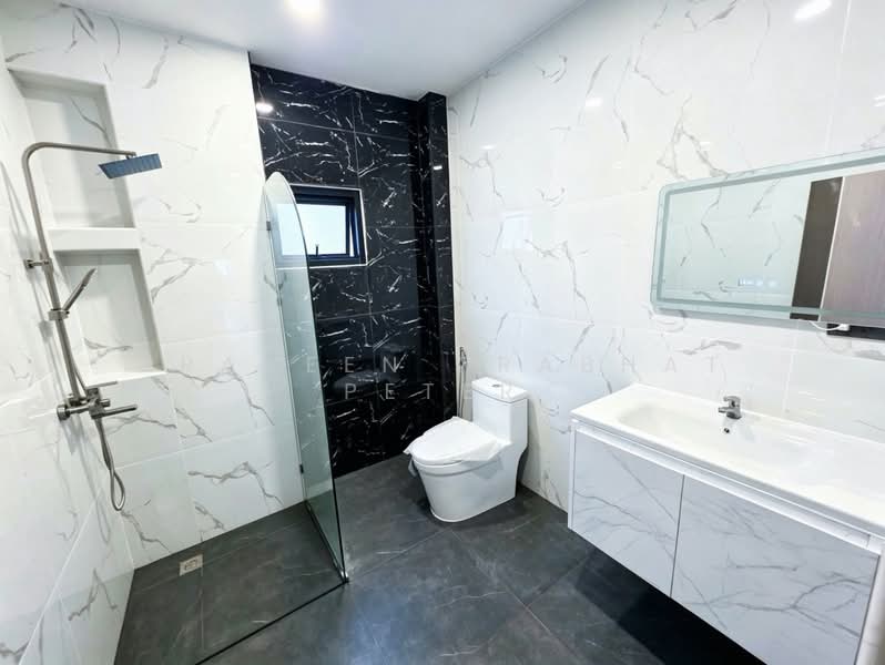 Paradise Hill 2, Chon Buri (Pattaya), Soi Bun Samphan 9, Nong Pru, Bang Lamung (Pattaya), Chon Buri (Pattaya), 4 Bedrooms, 516 sqm, Single Detached House For Rent, by Praveen Peter, 500397009 - DDproperty.com