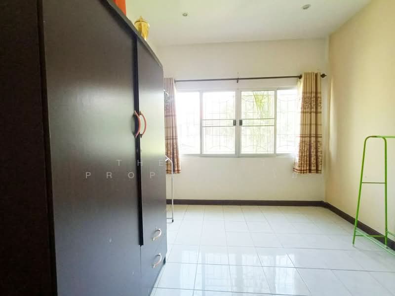 หมู่บ้านอยู่เจริญ นครสวรรค์, Nakhon Sawan, Nakhonsawan Tok, Muang Nakhon Sawan, Nakhon Sawan, 2 Bedrooms, 100 sqm, Semi-Detached House (Twin House) For Sale, by The Best Property โอ๋, 500397017 - DDproperty.com