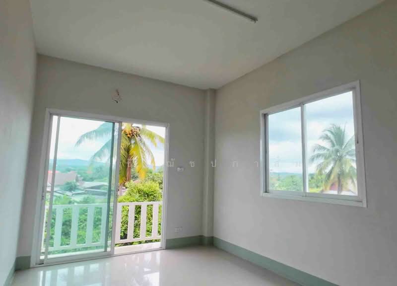 Commercial buildings in Wiang Pa Pao District, Chiang Rai, Wiang, Wiang Pa Pao, Chiang Rai, , 120 sqm, Shophouse For Sale, by ฌัชษชี ฌัชปภาส์มณ, 500397067 - DDproperty.com