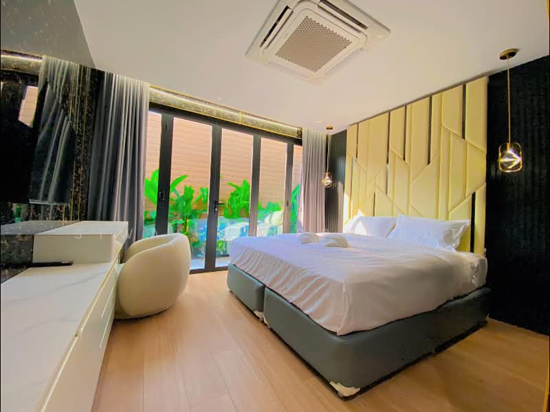 วิลล่าหรู 7 นอน | ถนนจอมเทียนสาย 2 | เช่า 180k, ชลบุรี, Jomtien 2nd Road, บางละมุง, ชลบุรี, 350 ตร.ม., วิลล่า ให้เช่า, โดย Siwas Thepphabut, 500397088 - DDproperty.com