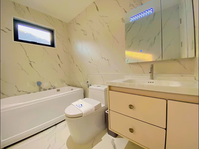 Luxury 7 Bed Villa | Jomtien 2nd Road | Rent 180k, Chon Buri (Pattaya), Jomtien 2nd Road, Bang Lamung, Bang Lamung (Pattaya), Chon Buri (Pattaya), 7 Bedrooms, 350 sqm, Villa For Rent, by Siwas Thepphabut, 500397088 - DDproperty.com